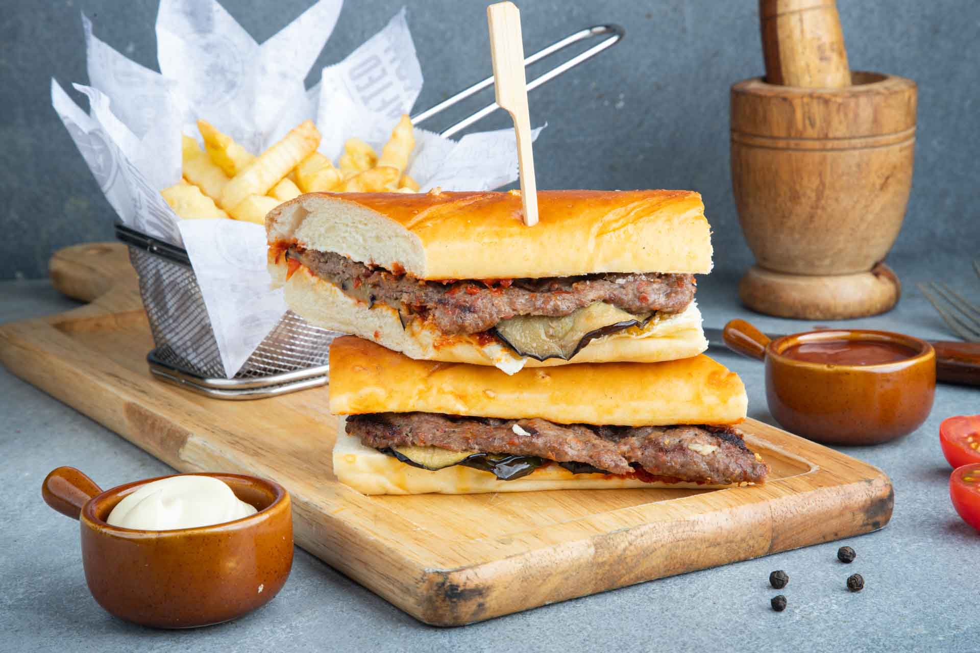 210823_Talabat_UAE_PICCOLOMONDOSHZCafe_Cafe_Kofta Baguette Sandwich_Kailash-91