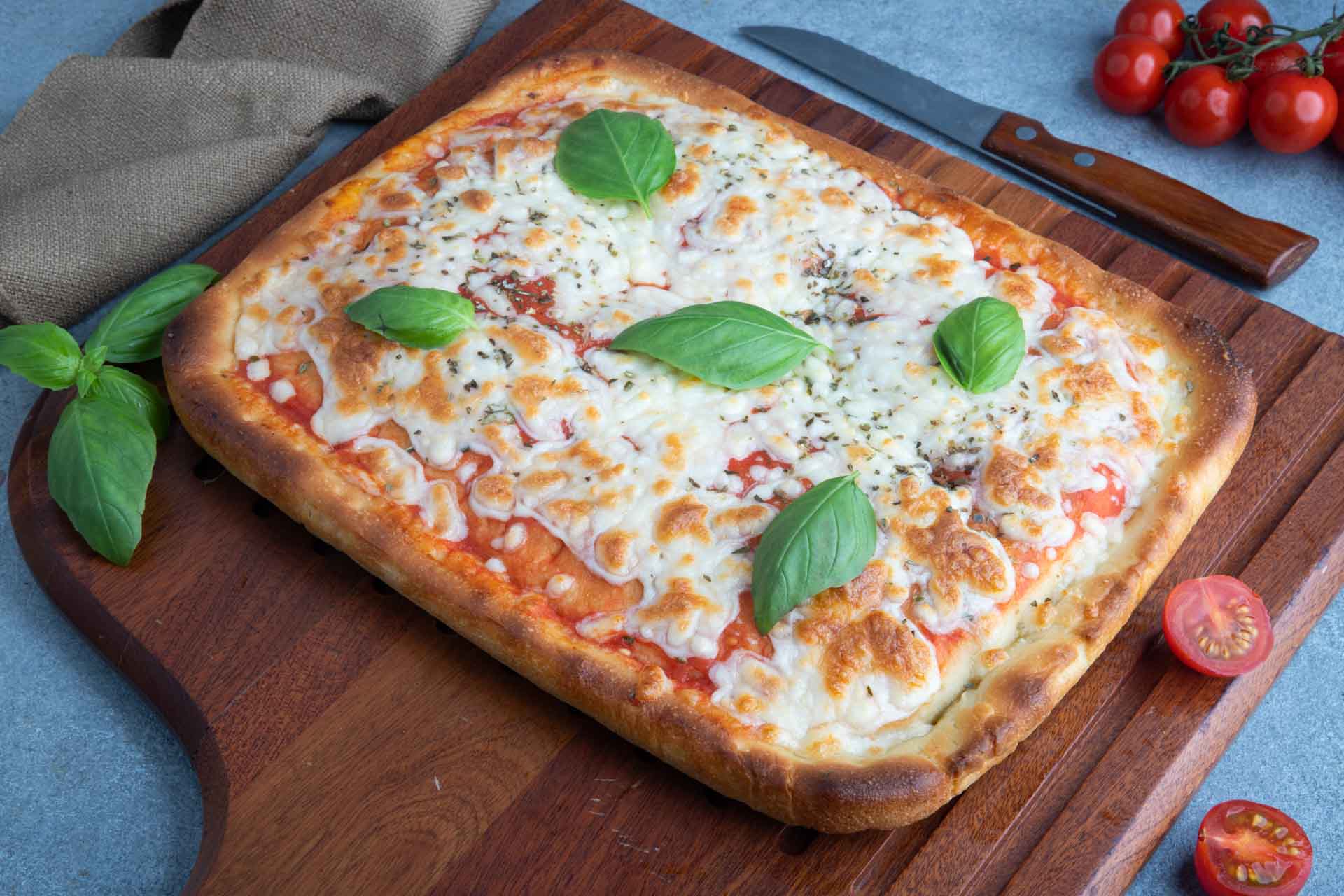 210823_Talabat_UAE_PICCOLOMONDOSHZCafe_Cafe_Margherita Pizza_Kailash-42