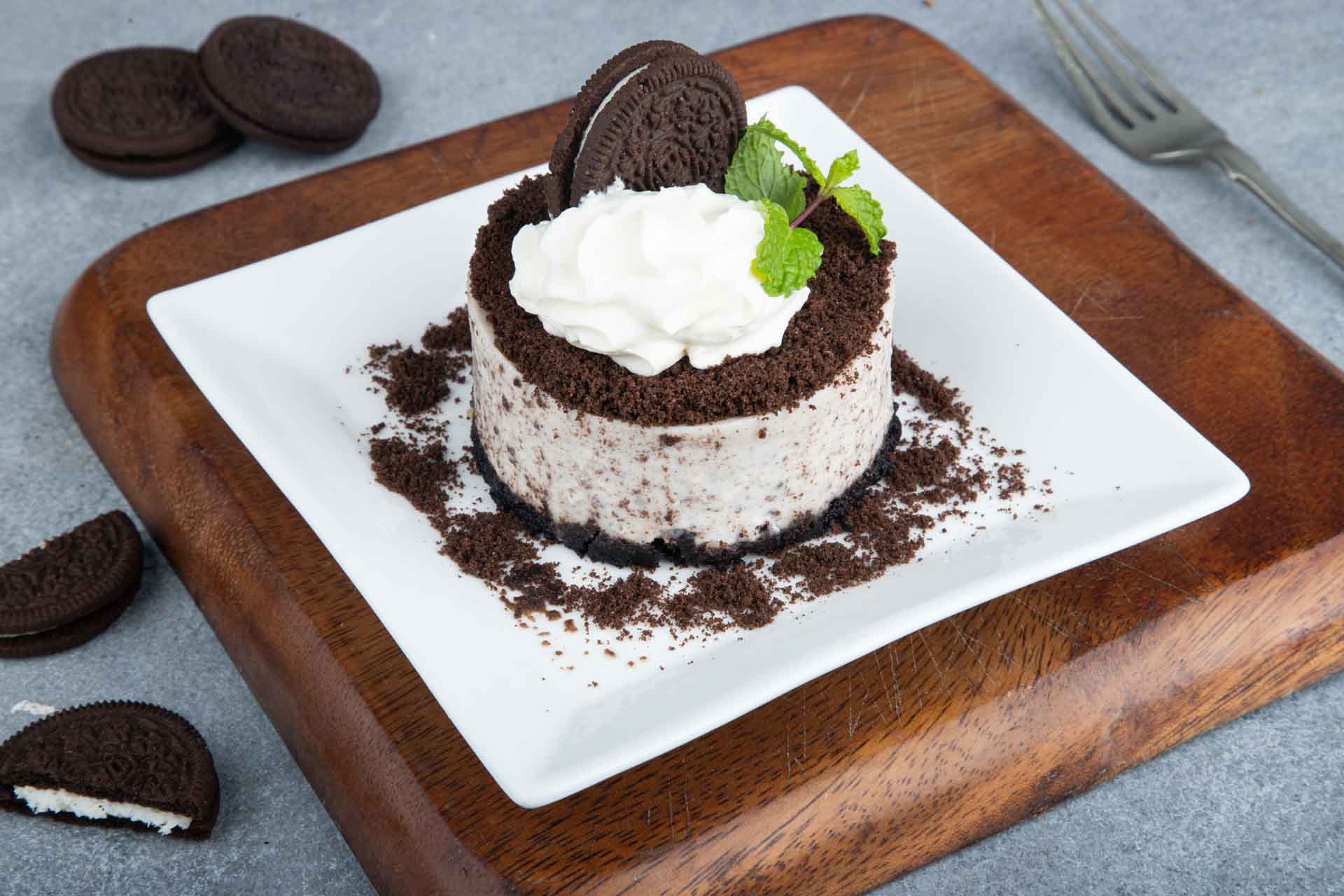 210823_Talabat_UAE_PICCOLOMONDOSHZCafe_Cafe_Oreo Cheesecake_Kailash-134